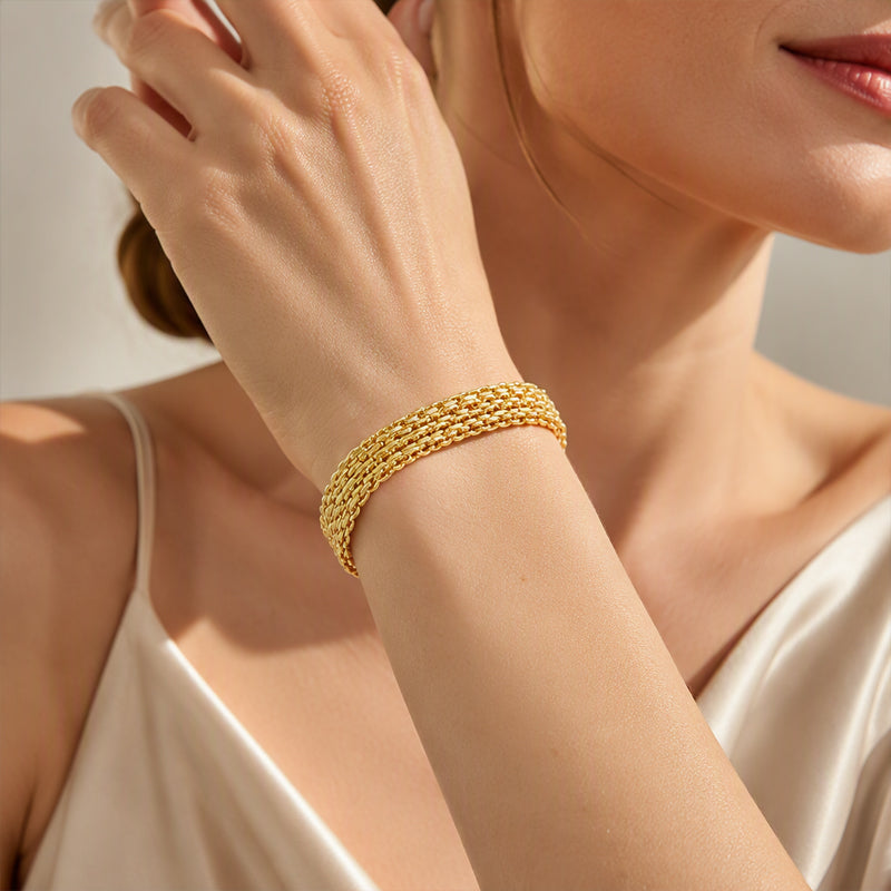 50% de Réduction – Bracelet Manchette Doré en Maille Tressée
