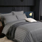 🛏️💎 Parure de lit style hôtel premium – Toucher soyeux, finition impeccable, transformez votre chambre en suite cinq étoiles et profitez d’un sommeil digne des plus beaux palaces 🌙✨