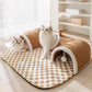 🐱 PROMO FLASH : 50% DE RÉDUCTION ! 🕳️ Tunnel & Lit 3-en-1 en Peluche pour Chat – Tapis Carreaux & Pompons Interactifs – Fermeture Éclair for Jeu & Sieste 🔮